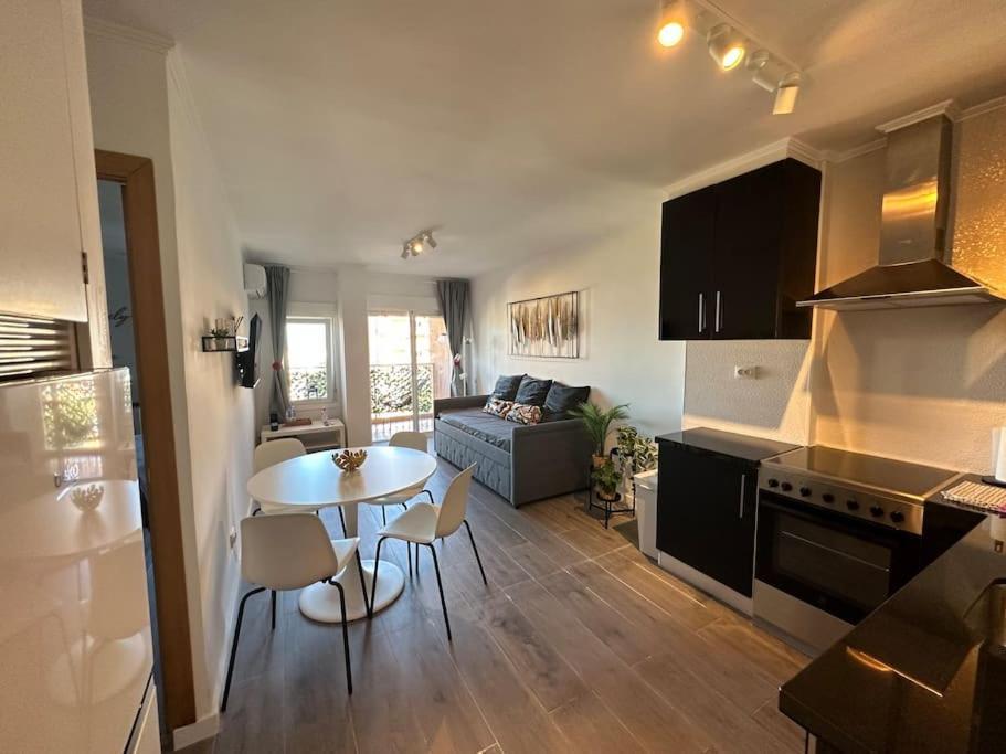 Apt Centrico Con Vistas Y Piscinas Benalmádena Εξωτερικό φωτογραφία
